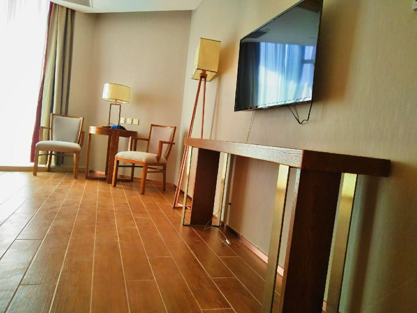 园景大床房