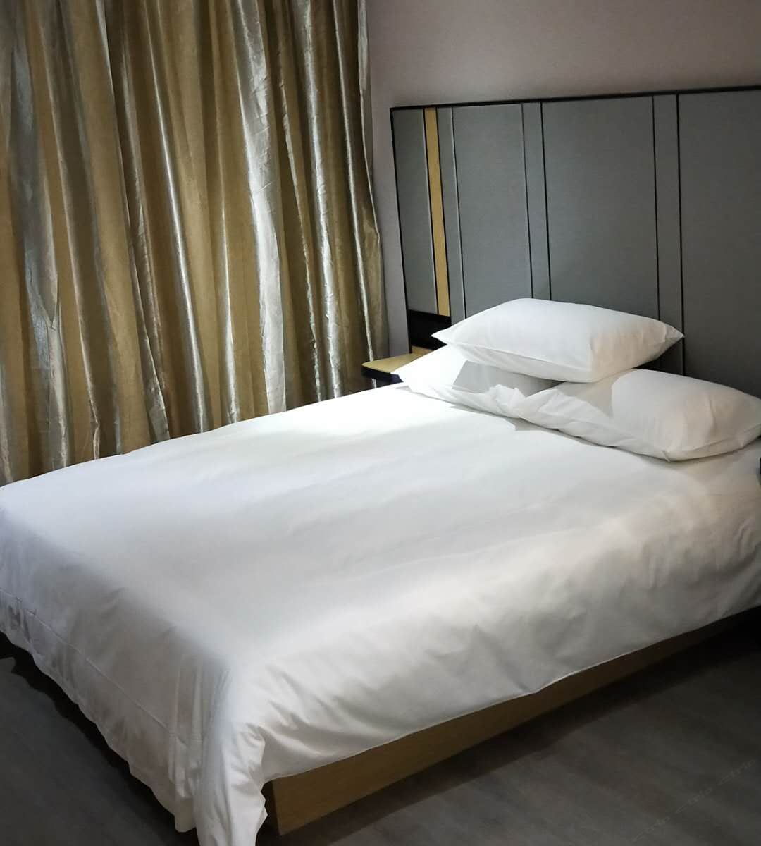 高级大床房A