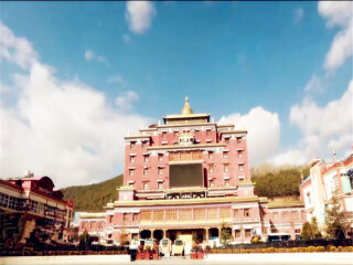 出发香格里拉旅游_香格里拉旅游5日_香格里拉双人十日游多少钱