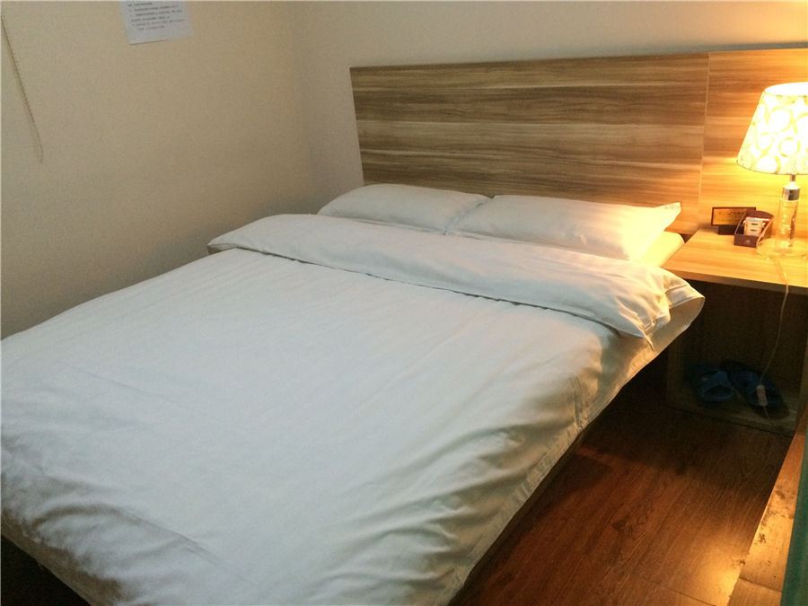 豪华大床房