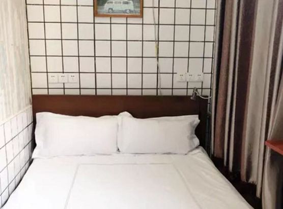 普通间(公共卫浴)