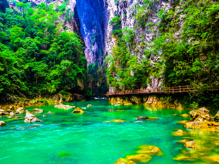 贵州黄果树几日游最好_去贵州黄果树旅游团队_期间贵州黄果树旅游跟团