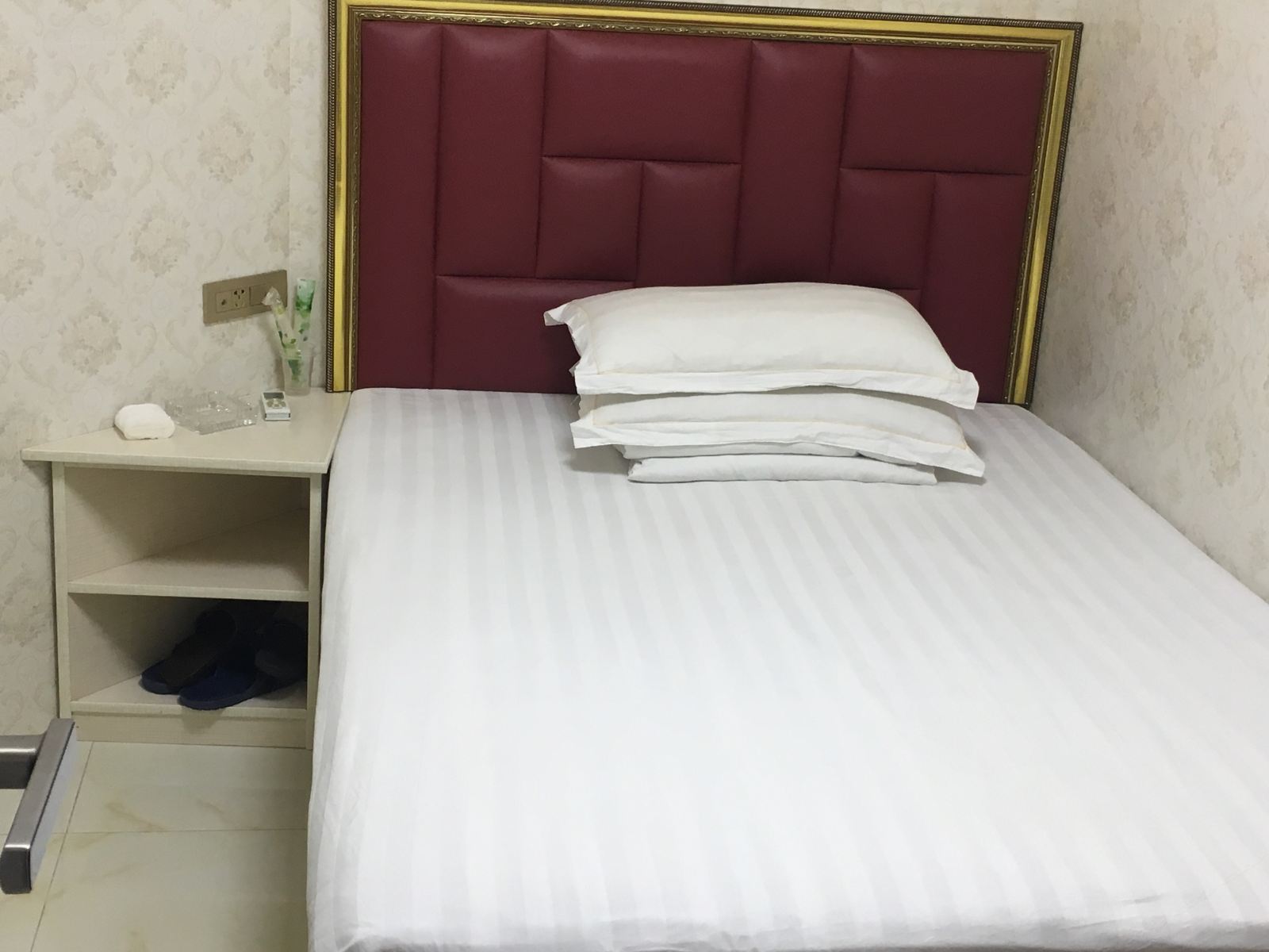 标准大床房