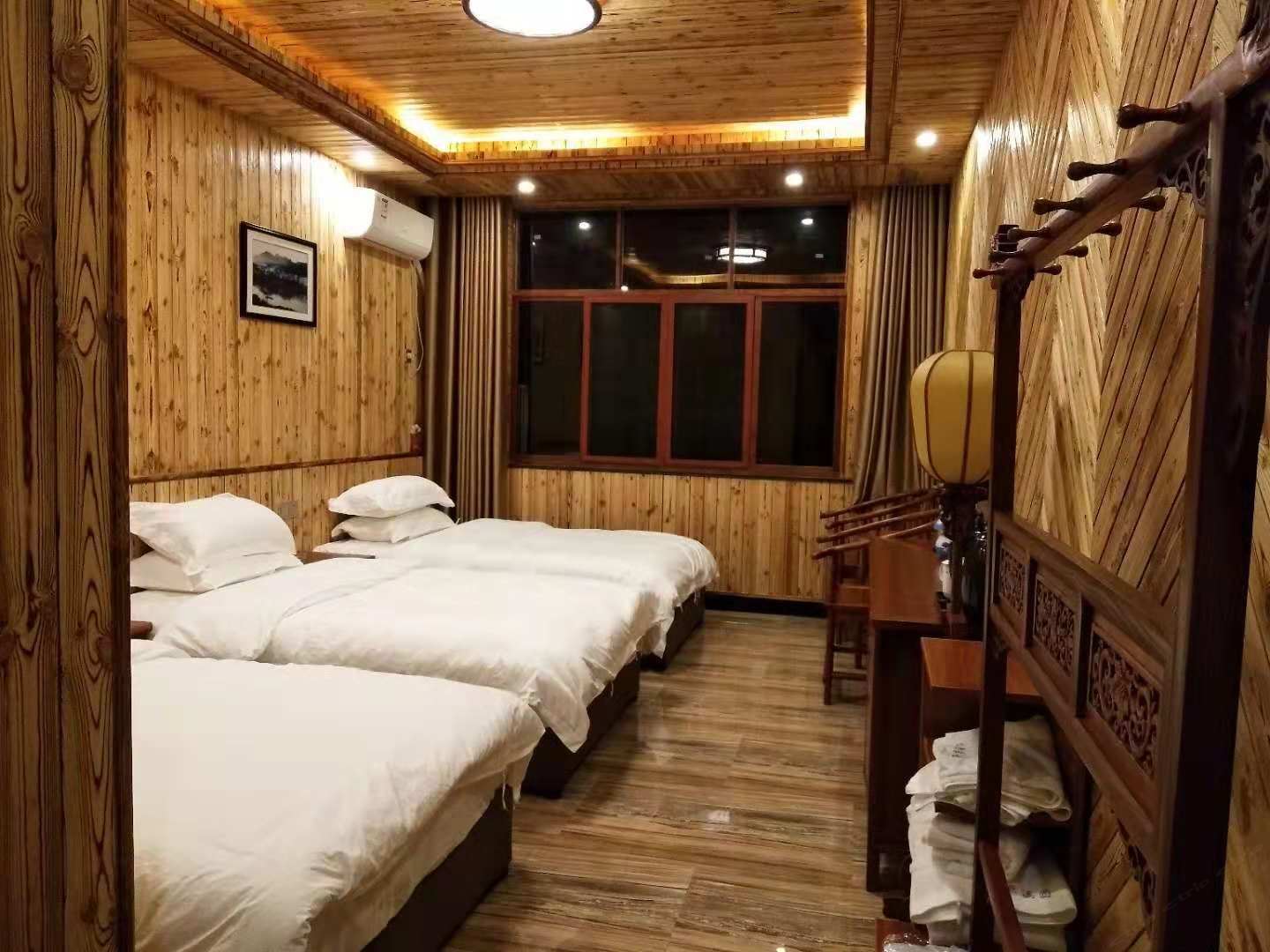 三人间