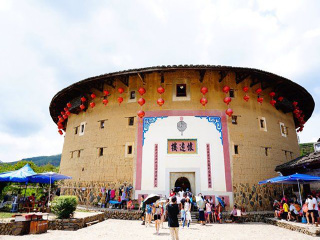 廈門鼓浪嶼報團多少錢_廈門鼓浪嶼自由行還是跟團好_廈門鼓浪嶼旅游花費一般多少