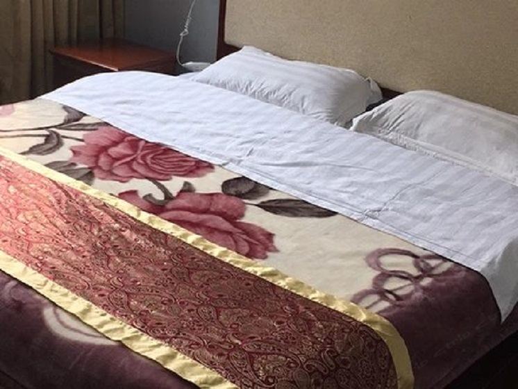 豪华大床房