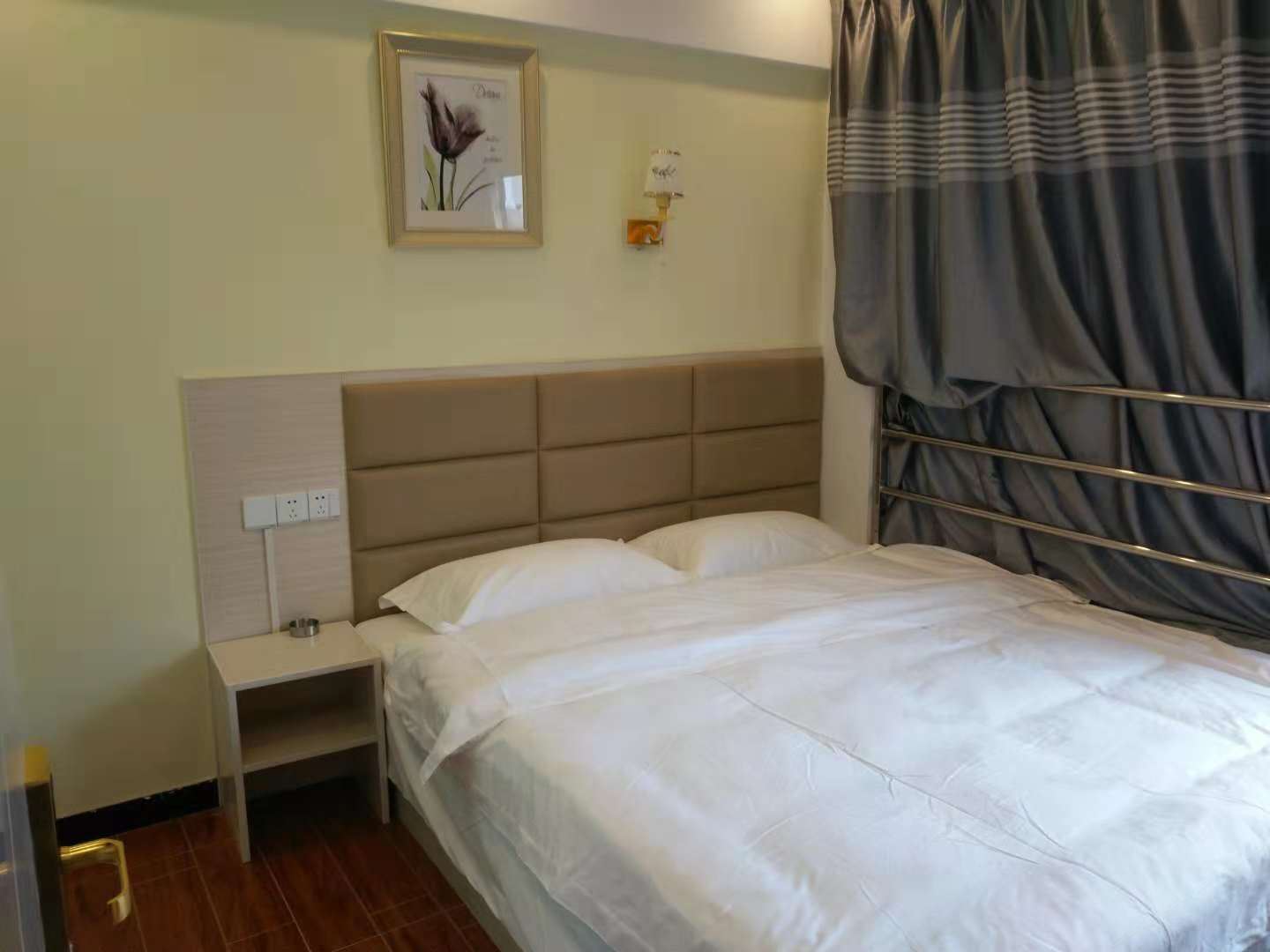 舒适大床房