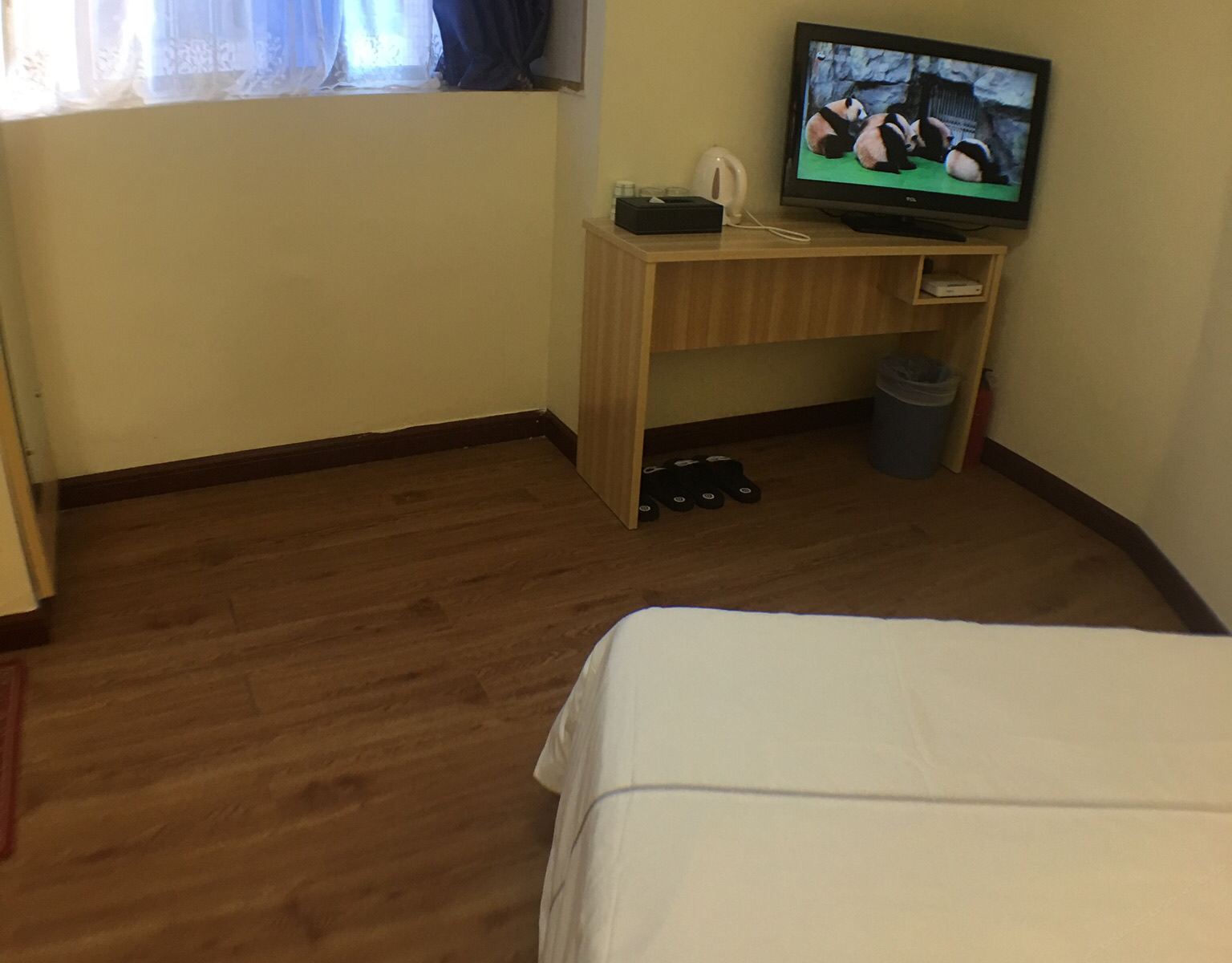 阳光大床房