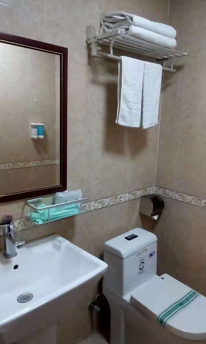 特价单人间(无窗)