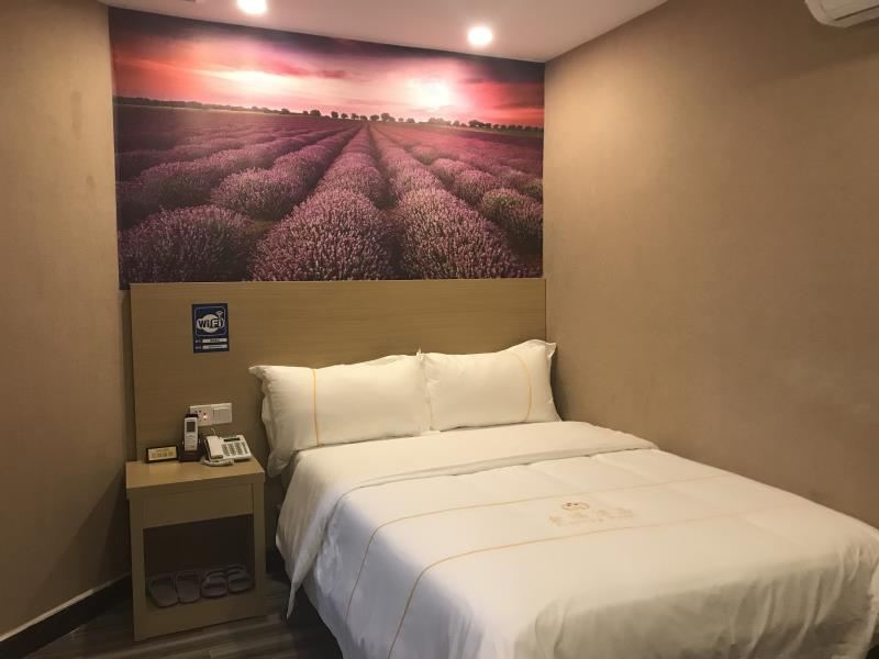 豪华大床房