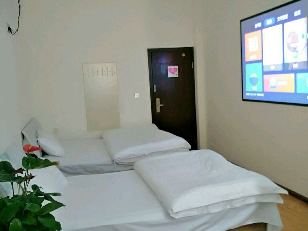影院双床房