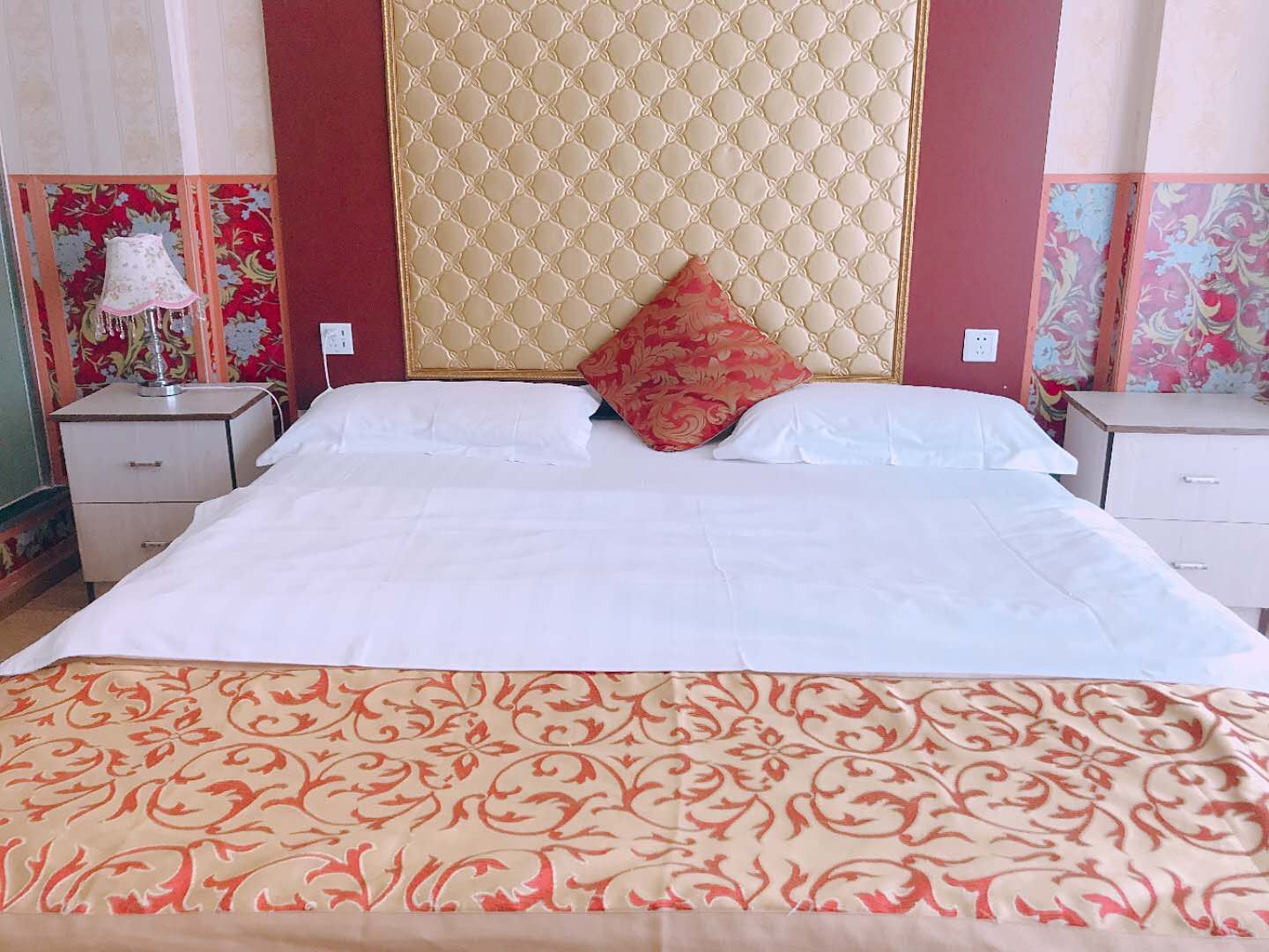 特惠大床房