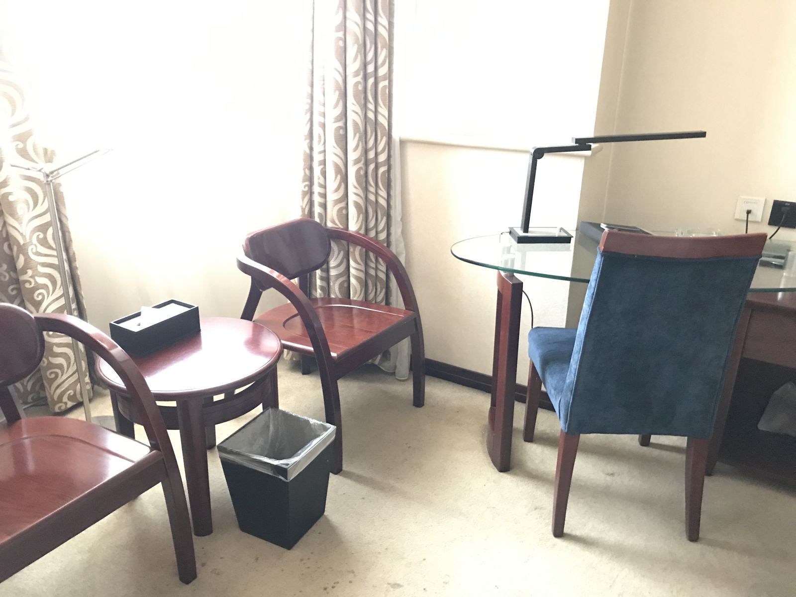 商务大床房