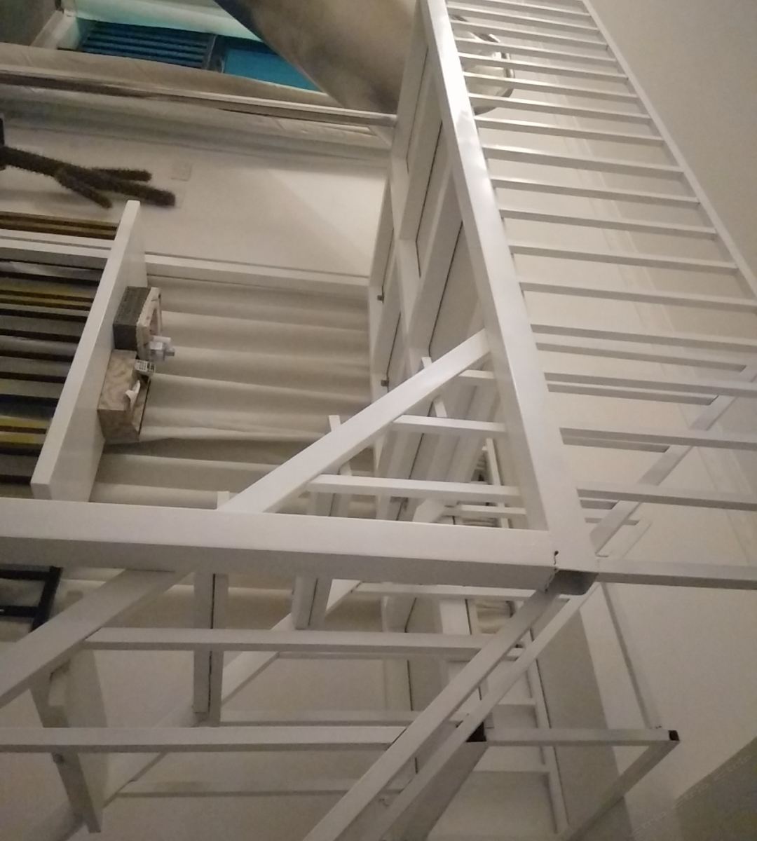 网红滑梯房