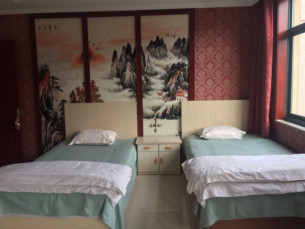 普通间(公共卫浴)