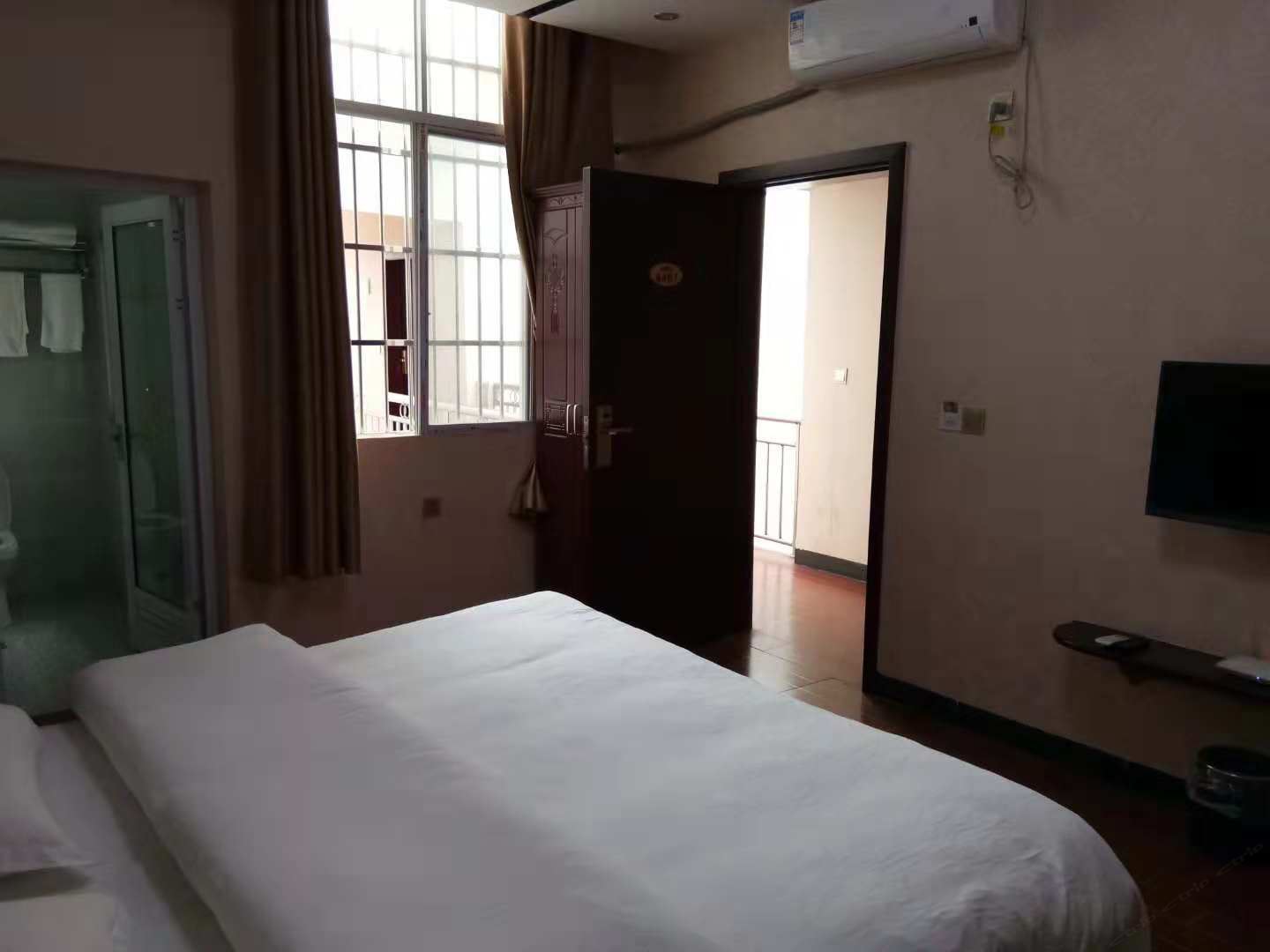 标准大床房