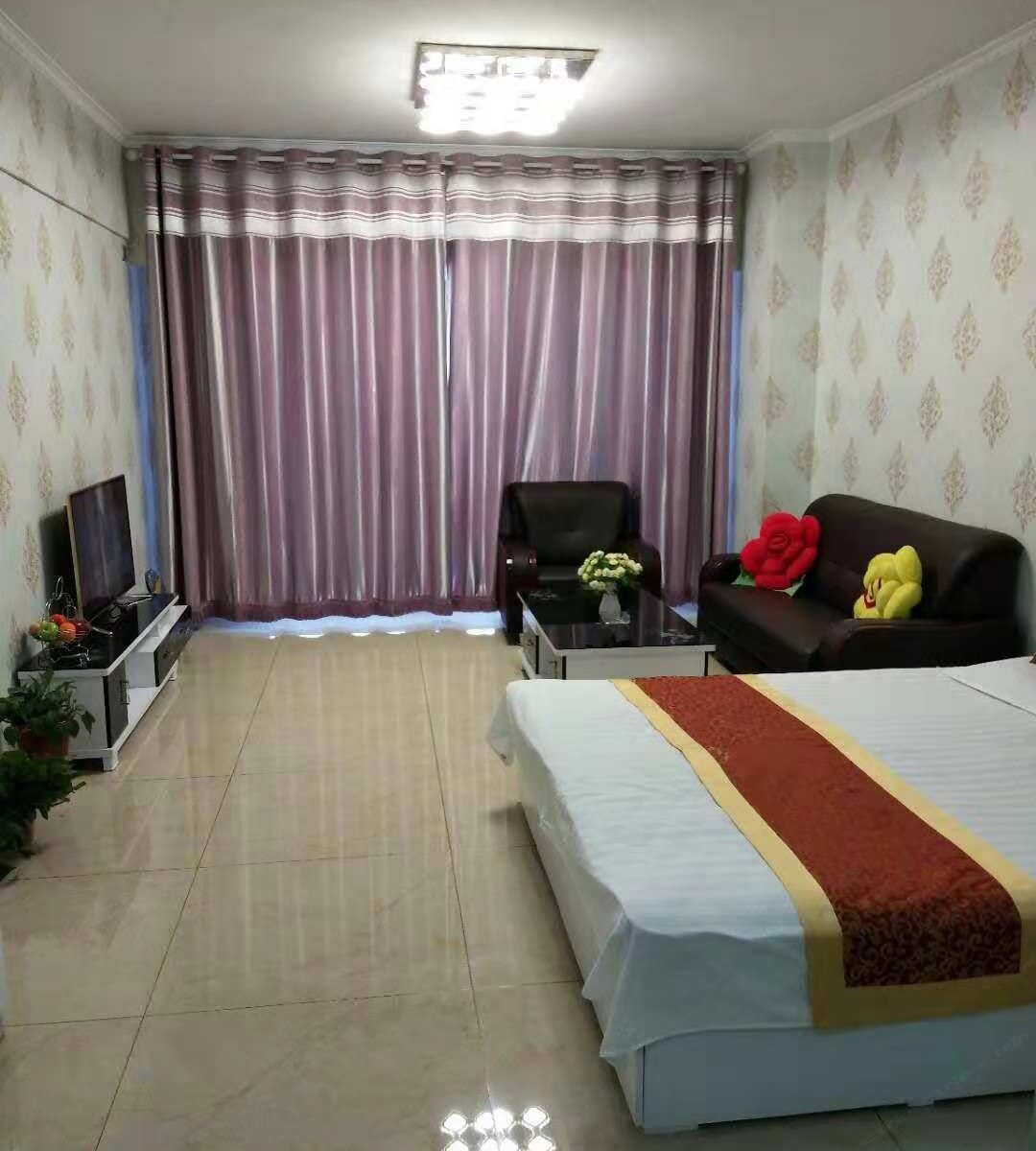 豪华大床房