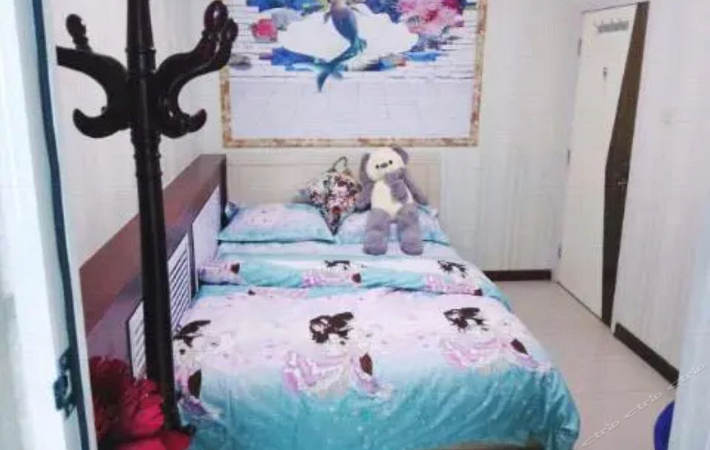 蓝色之恋主题大床房