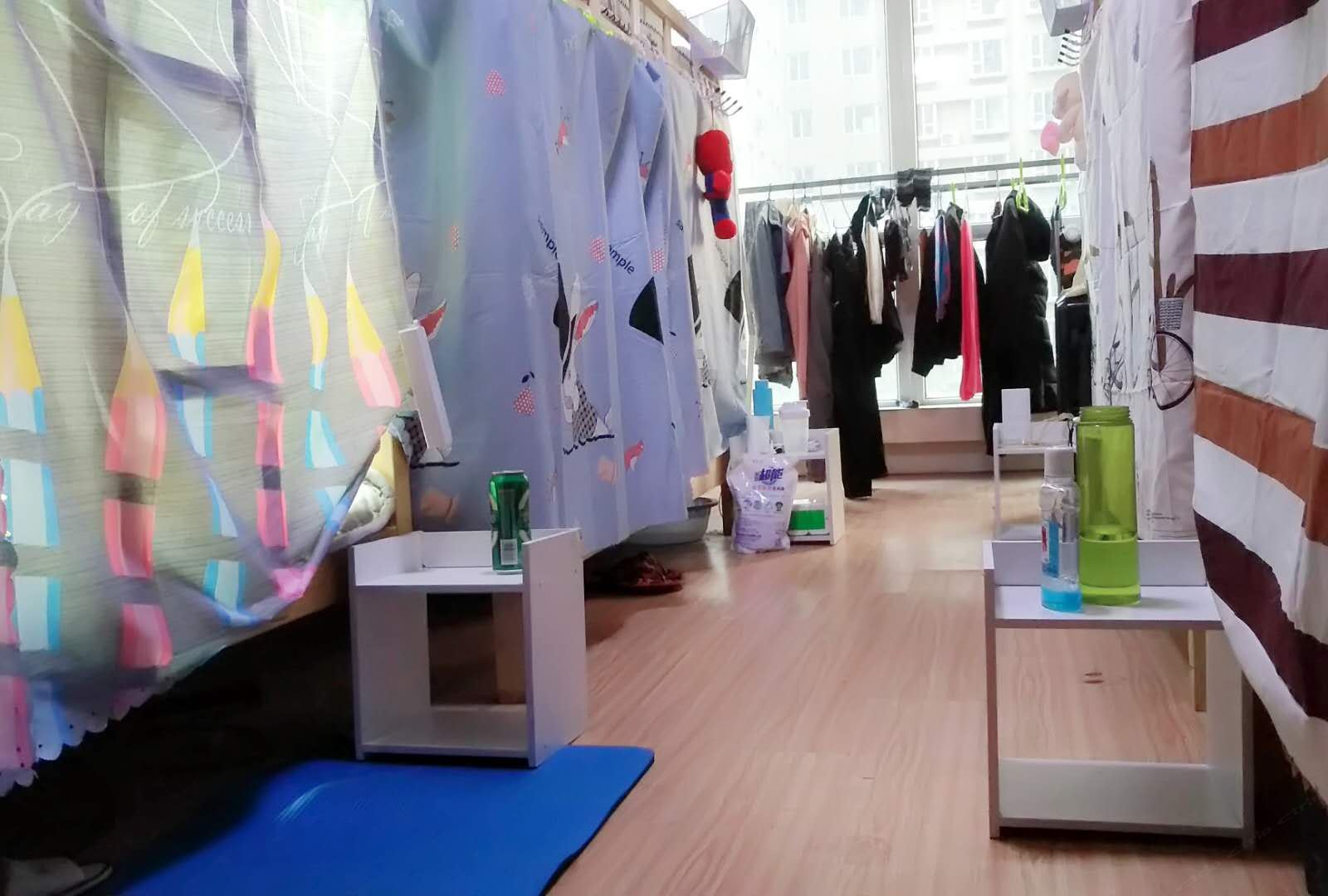 男生经济床位