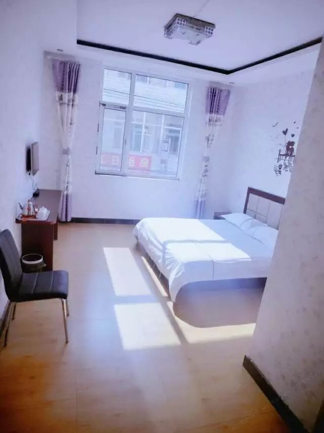温馨大床房