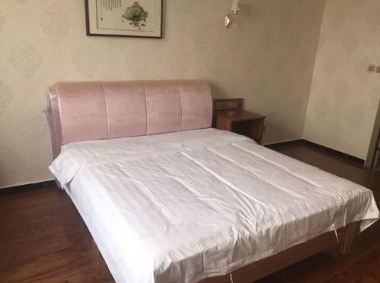 普通大床房