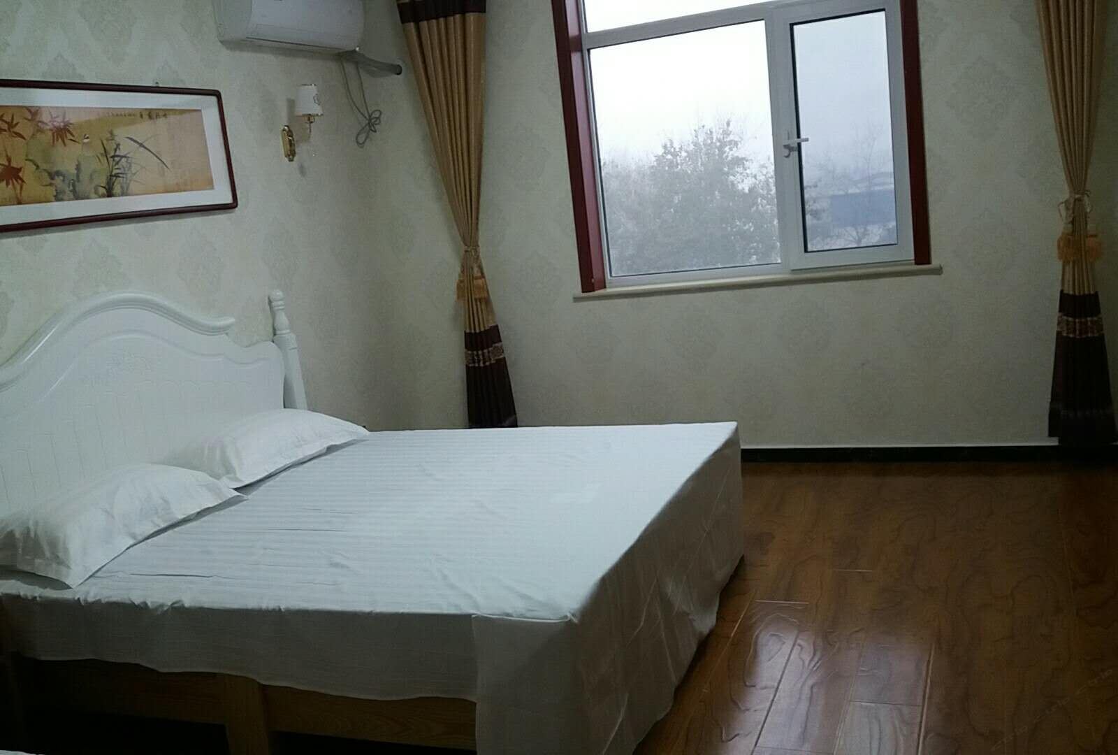 豪华大床房