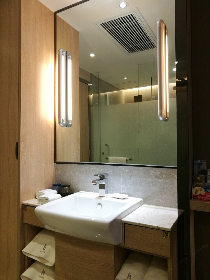智能标准双床间