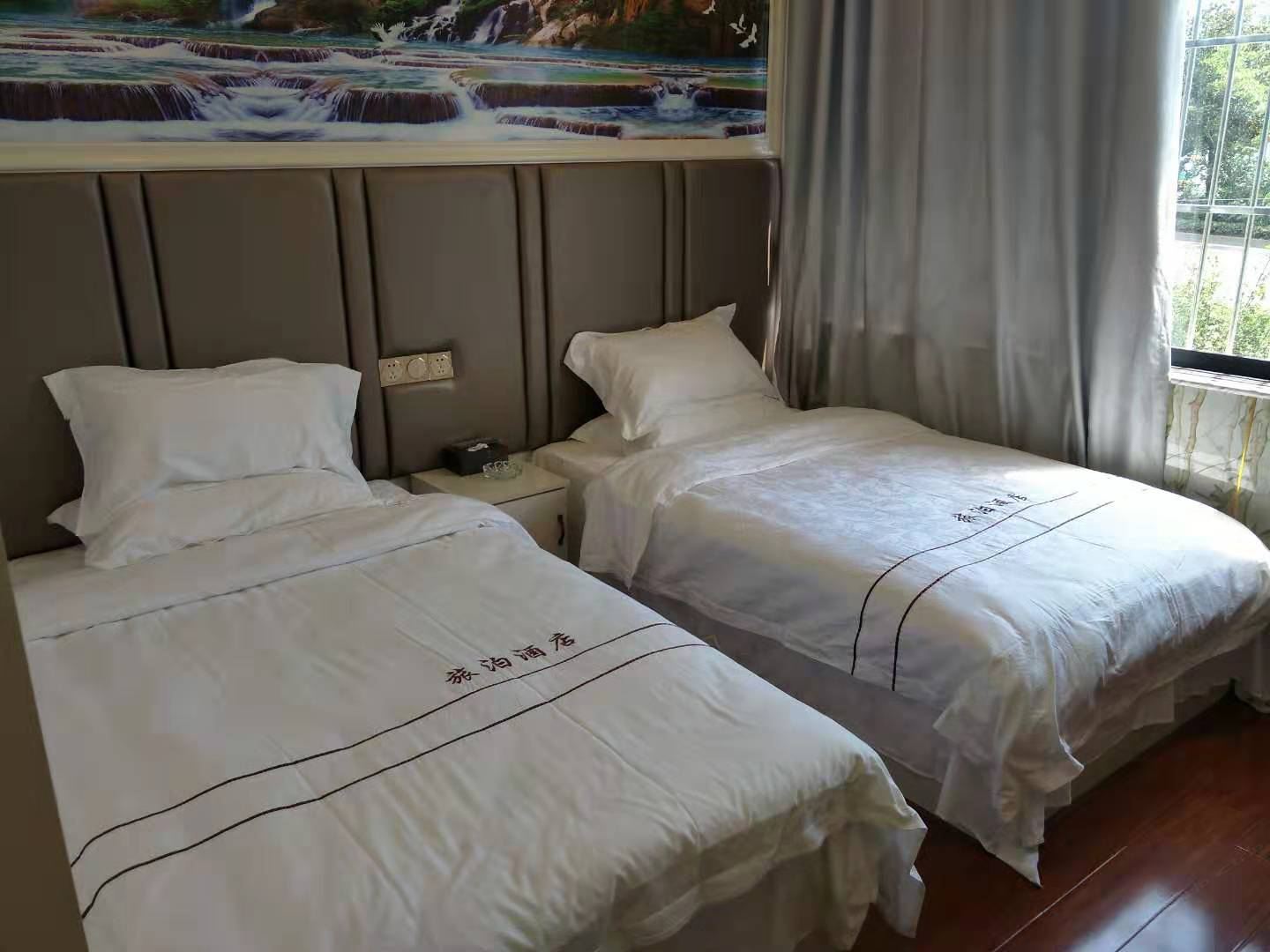 标准双人间