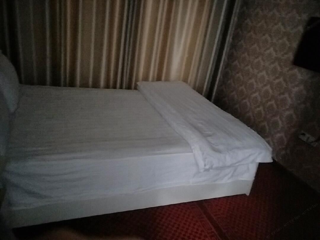 舒适大床房(无窗)