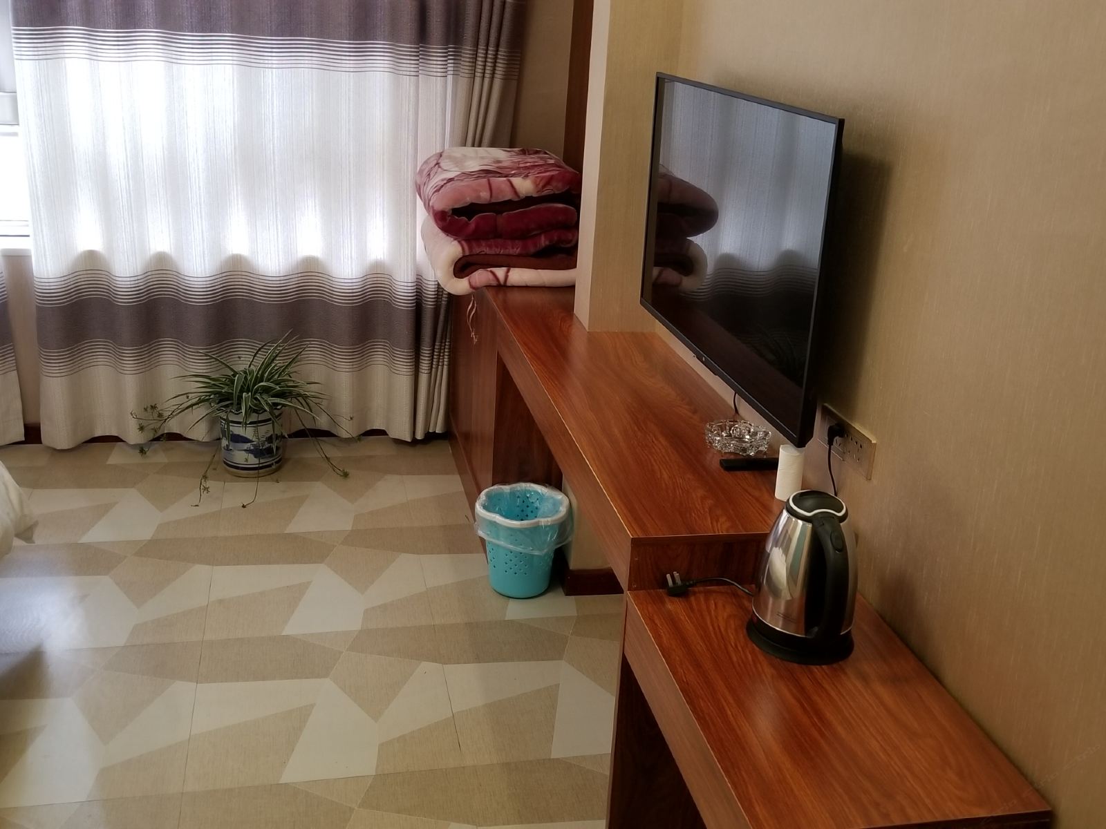 普通大床房