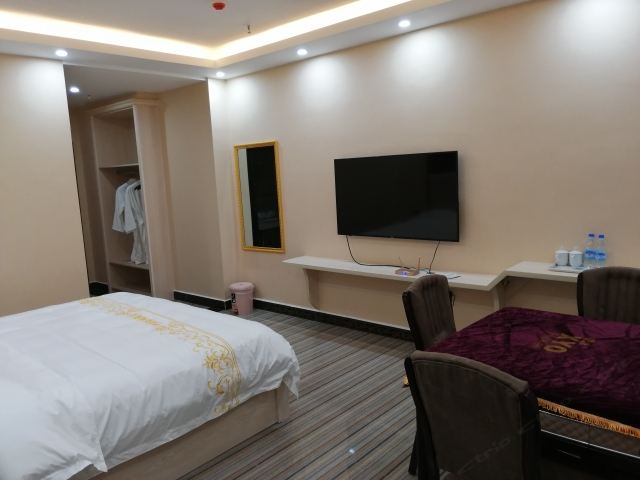 麻将大床房