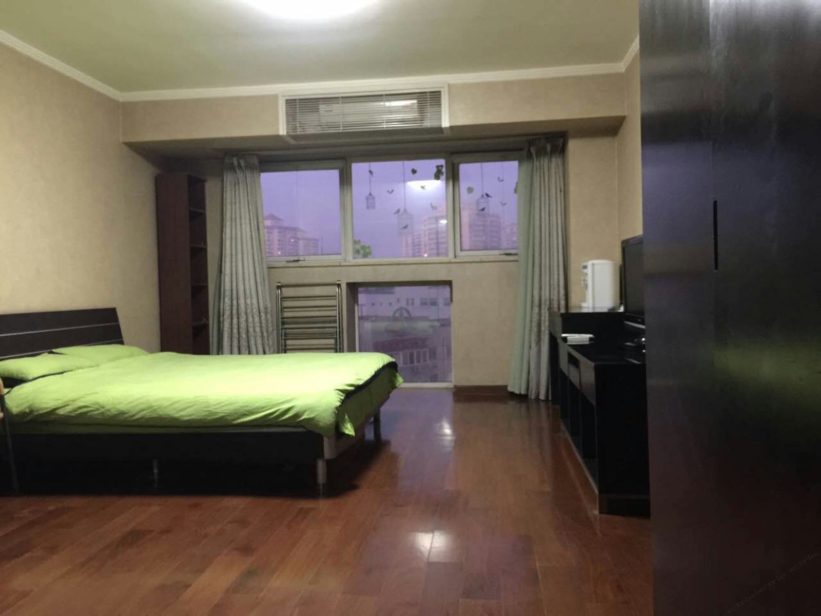 普通大床房