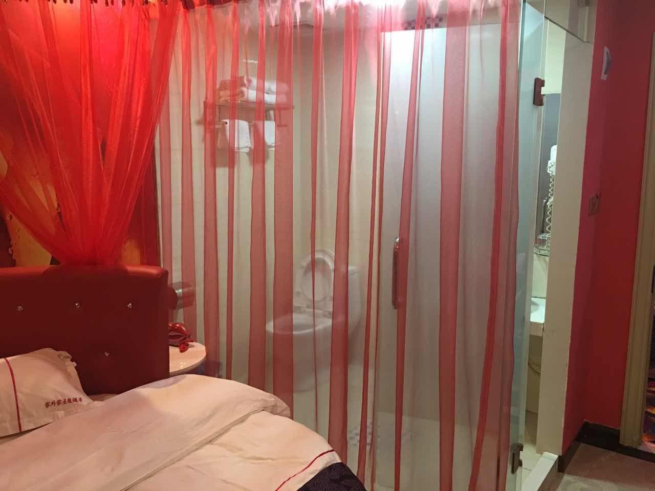 绯红魅镜