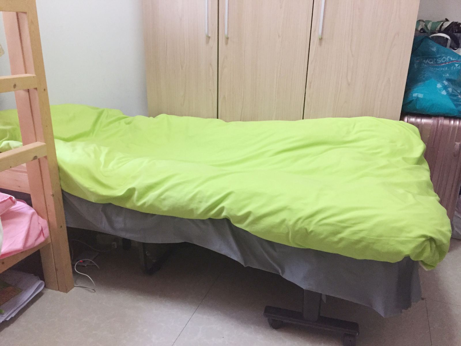 女生五人间折叠床