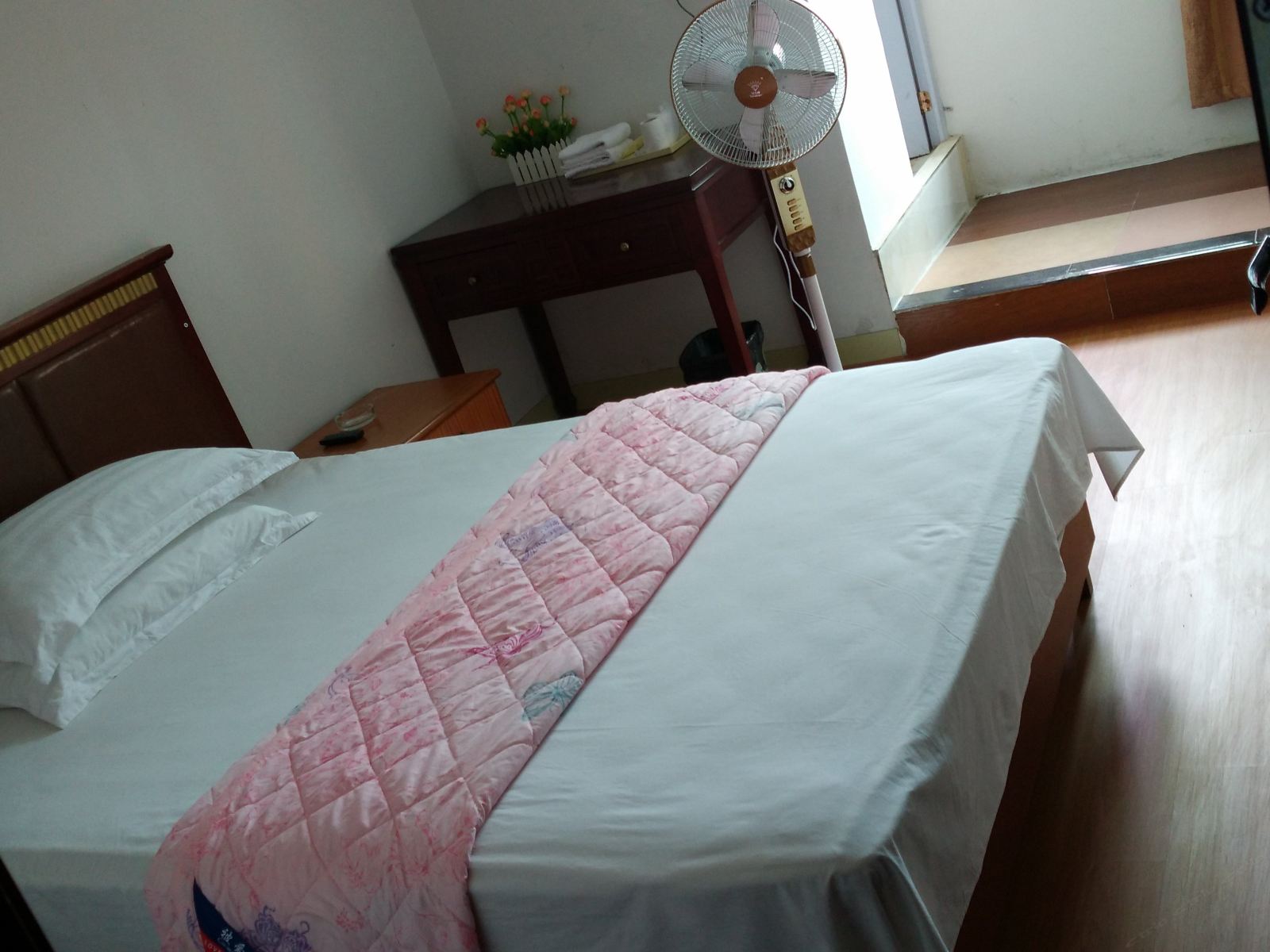 豪华大床房