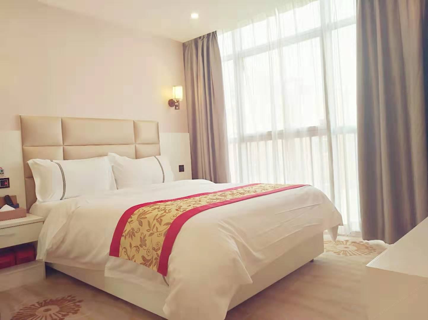 高级大床房