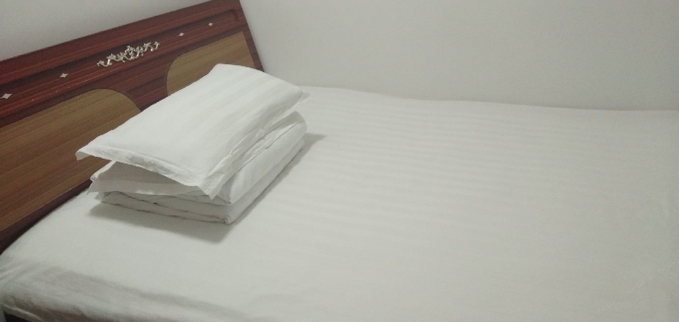 普通大床房