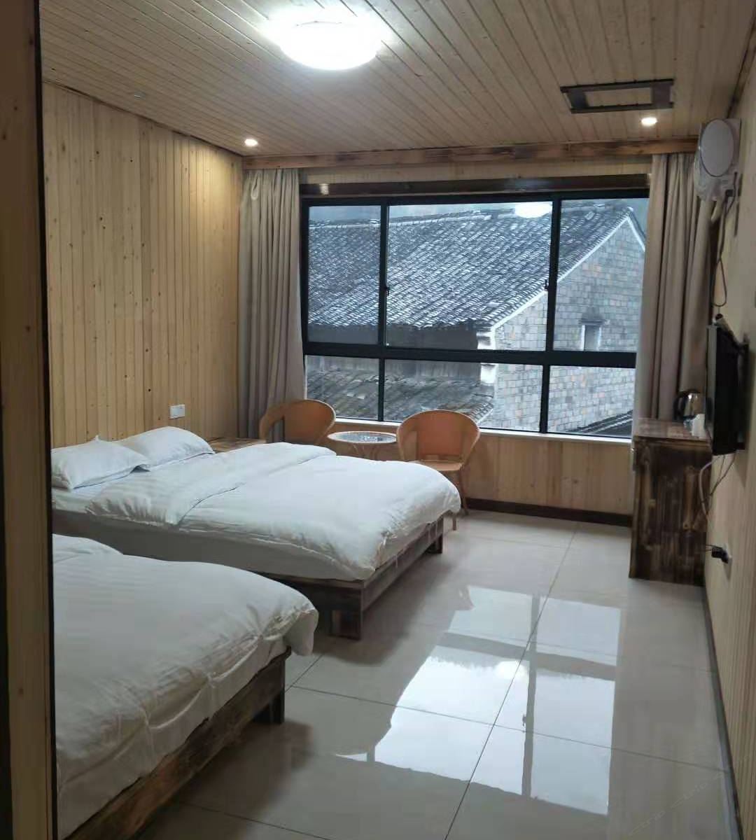 村中家庭房