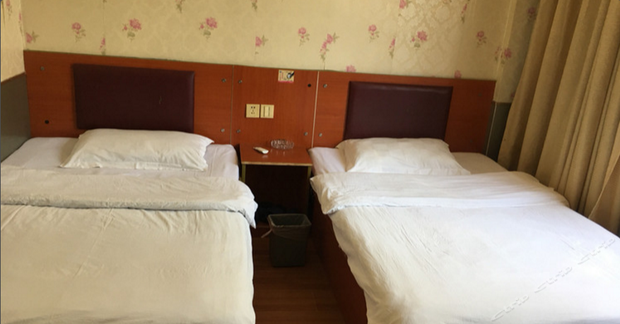 双床房