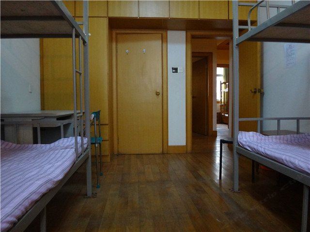 四人间床位房