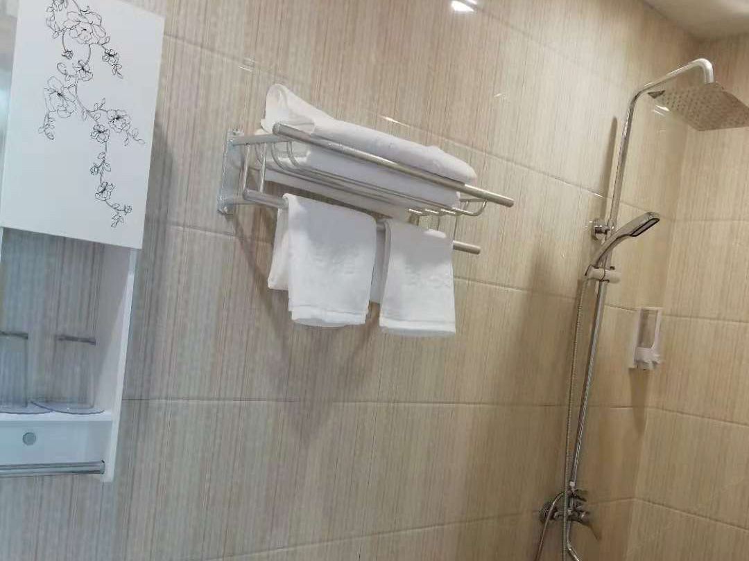 高级大床房