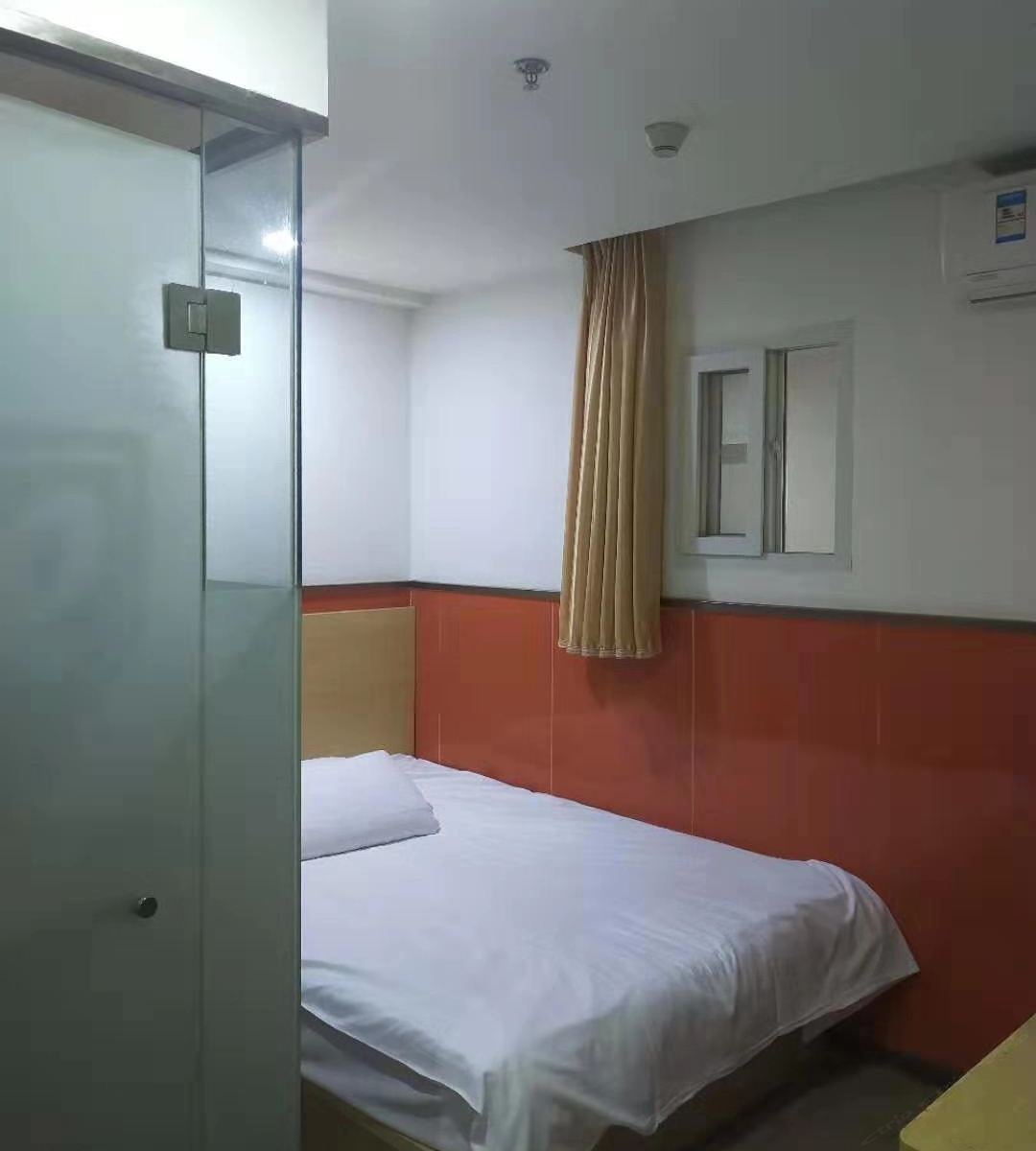 舒适大床房
