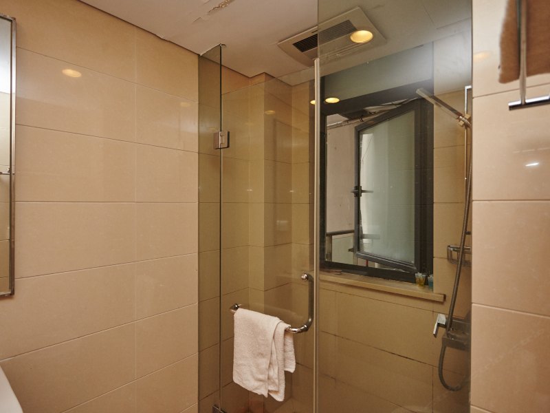 hotelPic