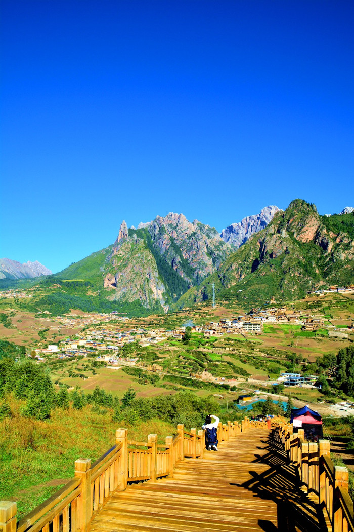 老年人去甘肃,扎尕那旅游【途牛首发】.