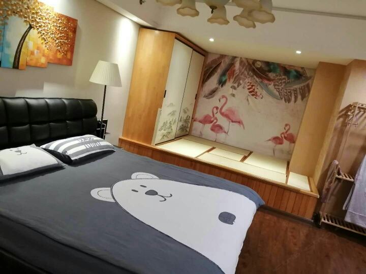 豪华大床房