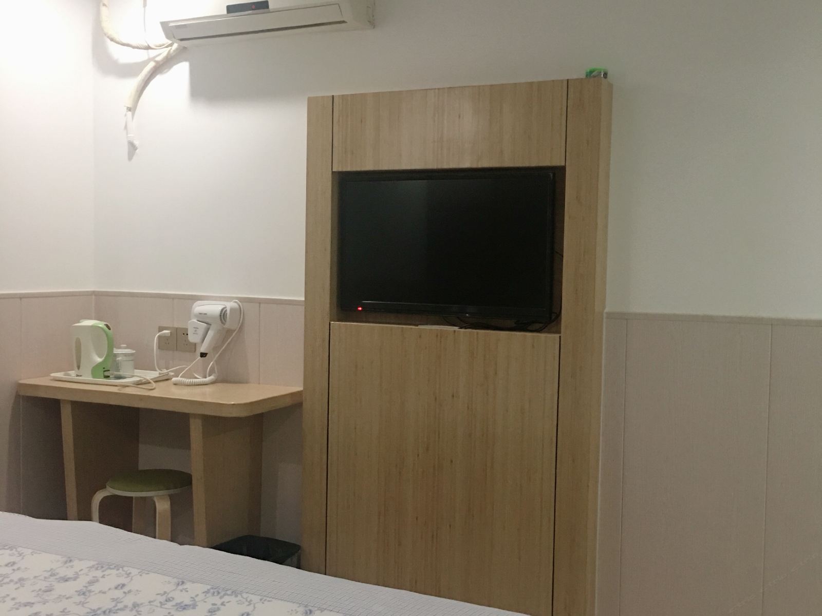 商务大床房