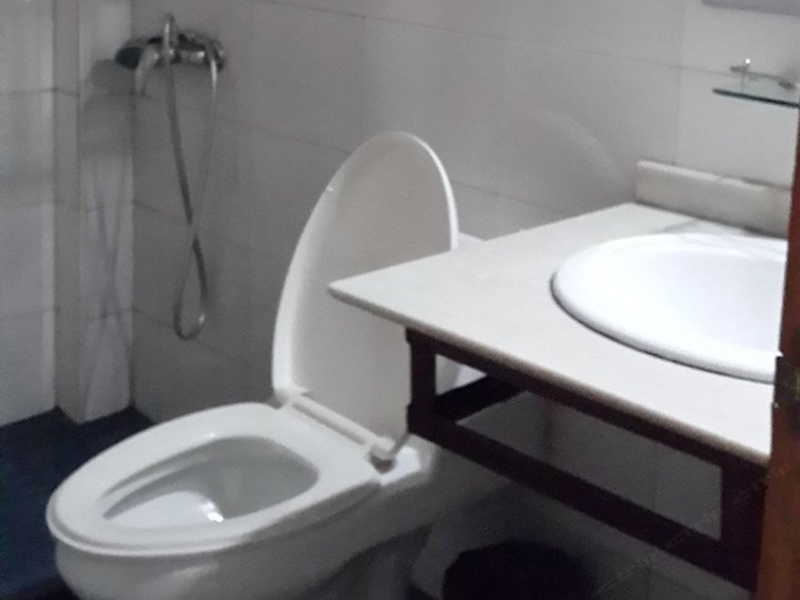 hotelPic
