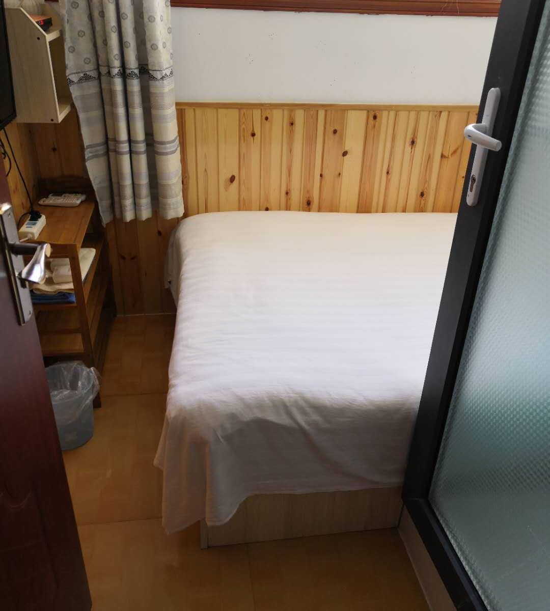 普通大床房