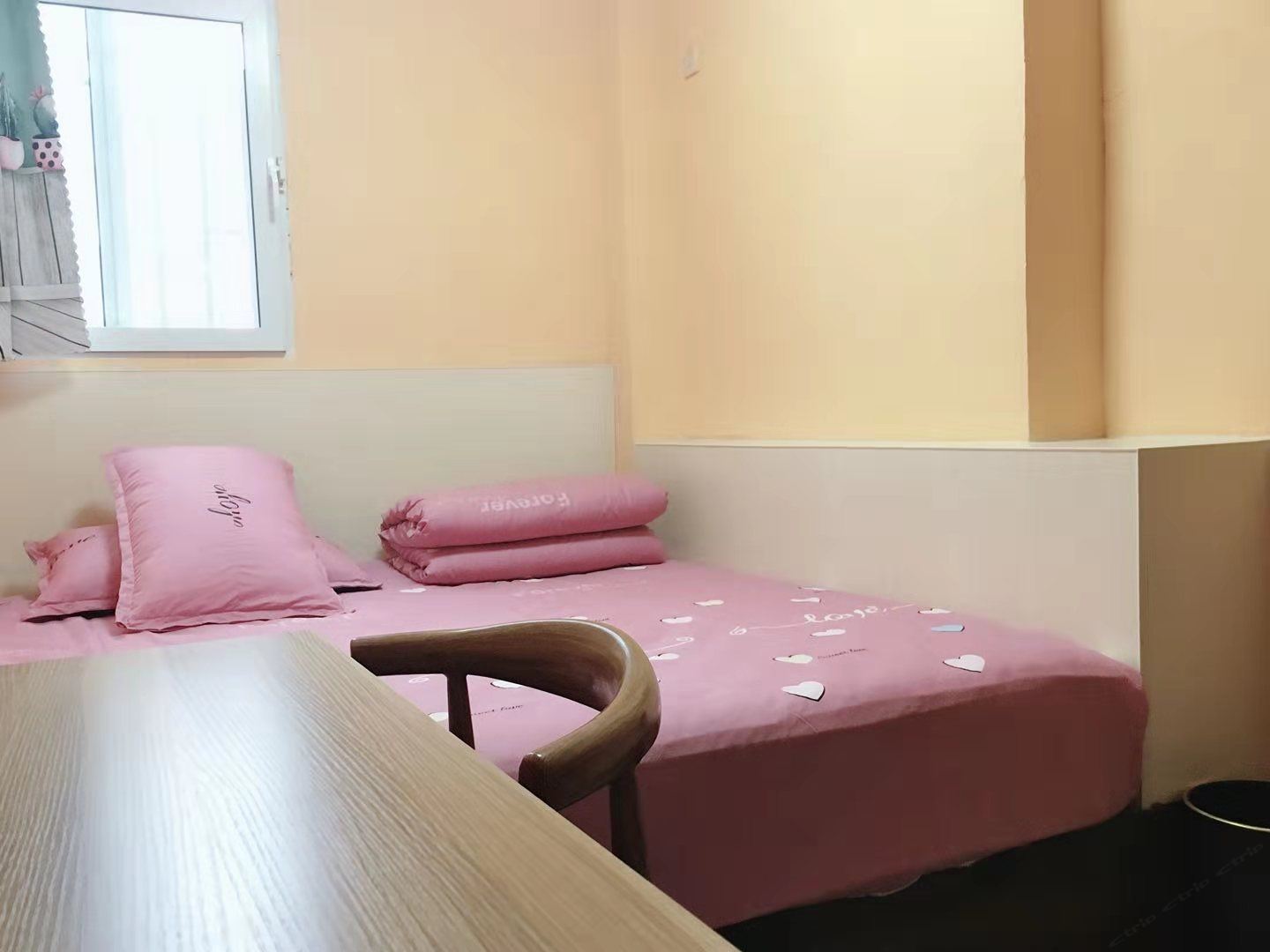 豪华大床房