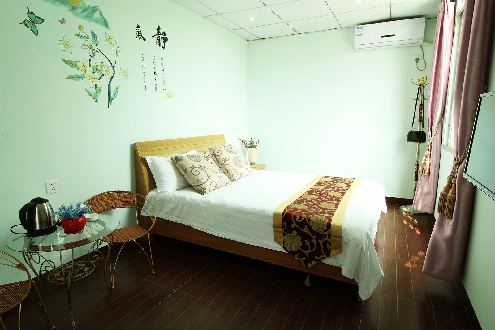 豪华大床房